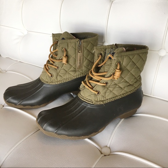 Sperry Shoes - Sperry Quilted Duck Boots Size 8